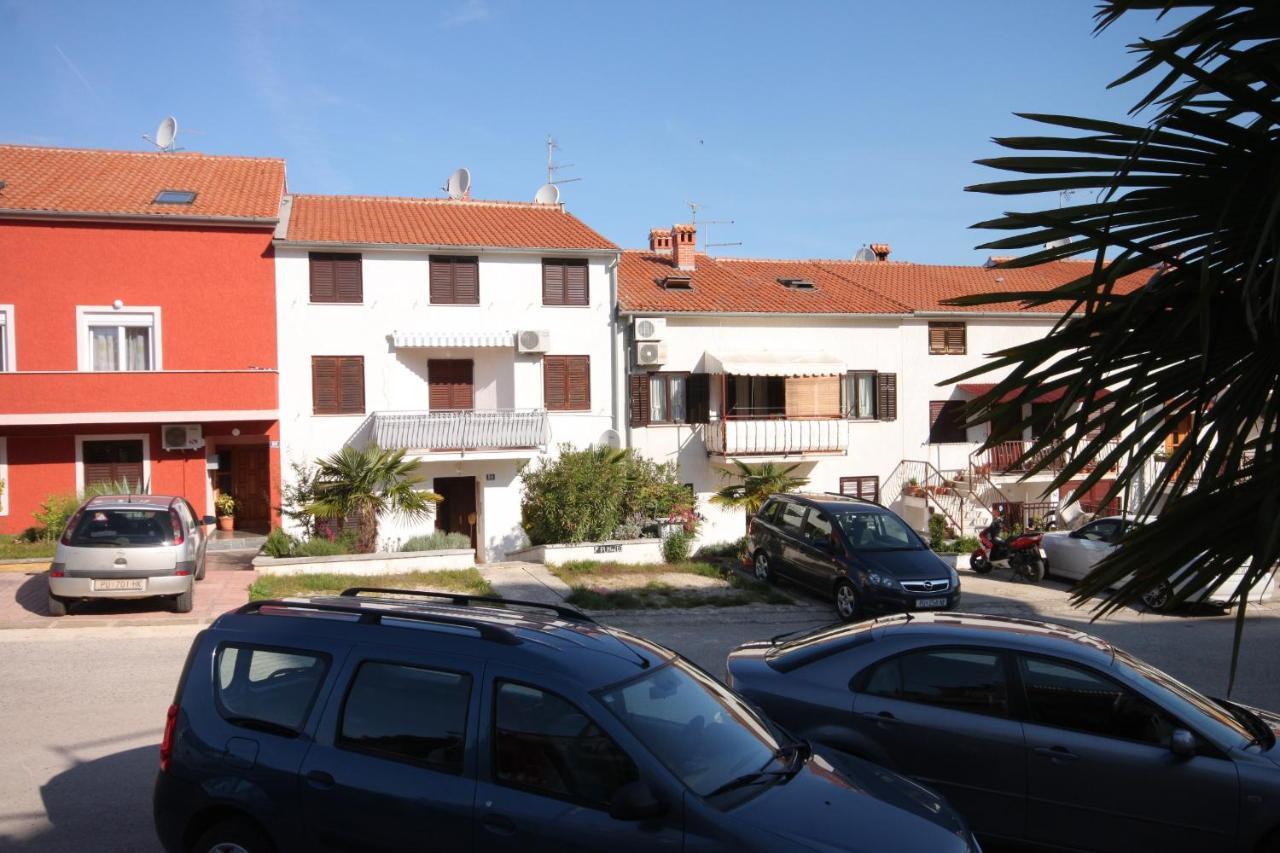 Apartments And Rooms With Wifi Vrsar, Porec - 3007 Exterior photo
