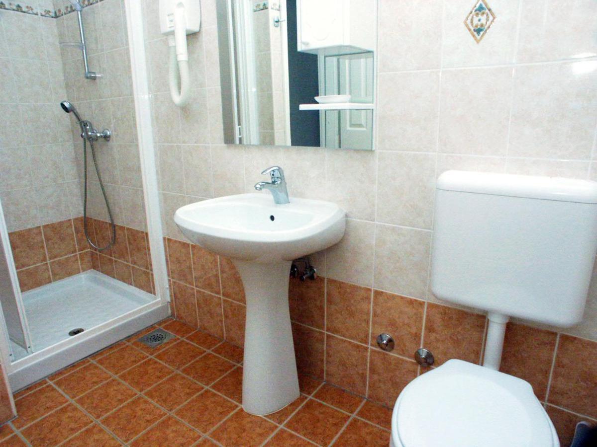 Apartments And Rooms With Wifi Vrsar, Porec - 3007 Exterior photo